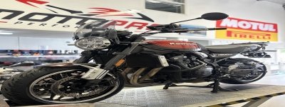 Kawasaki Z900RS in for a general service and new tyres 👌